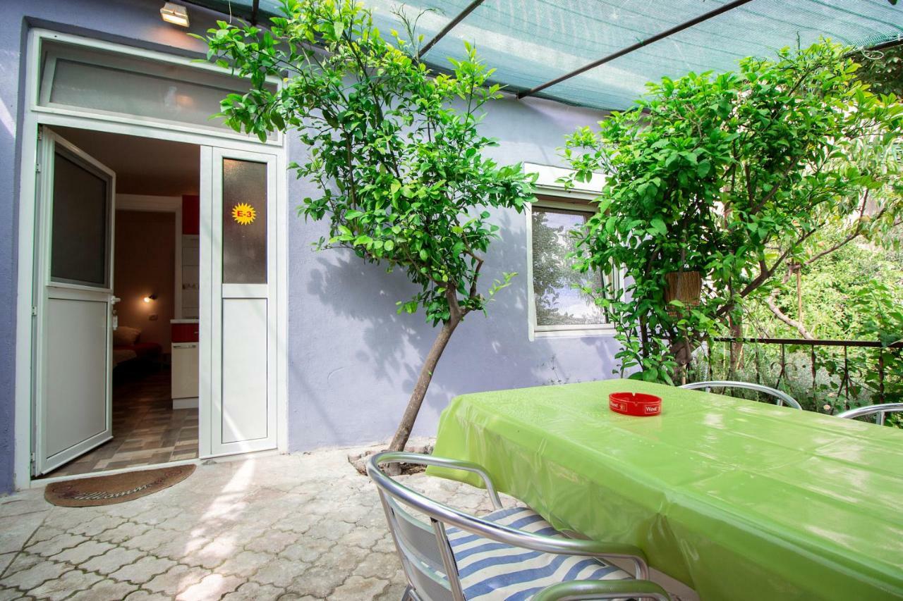 אומיס Mrkonjic Branko & Marija Apartmani מראה חיצוני תמונה