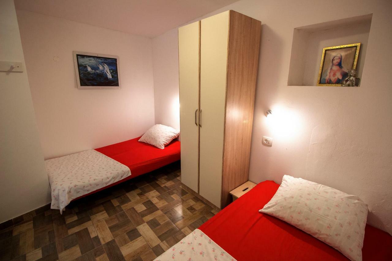 אומיס Mrkonjic Branko & Marija Apartmani מראה חיצוני תמונה