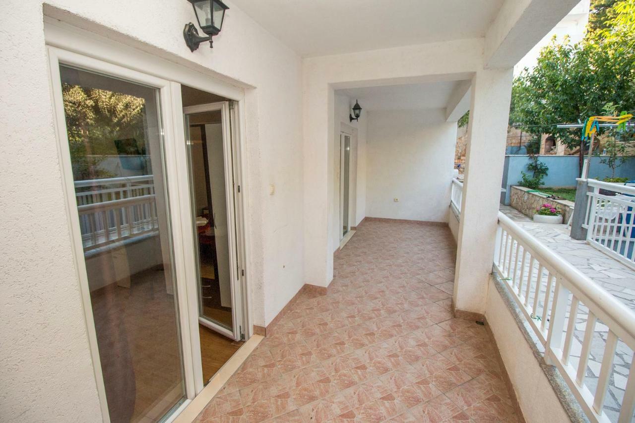 אומיס Mrkonjic Branko & Marija Apartmani מראה חיצוני תמונה
